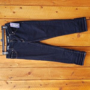 Cherokee Super Skinny Crop 16 NWT